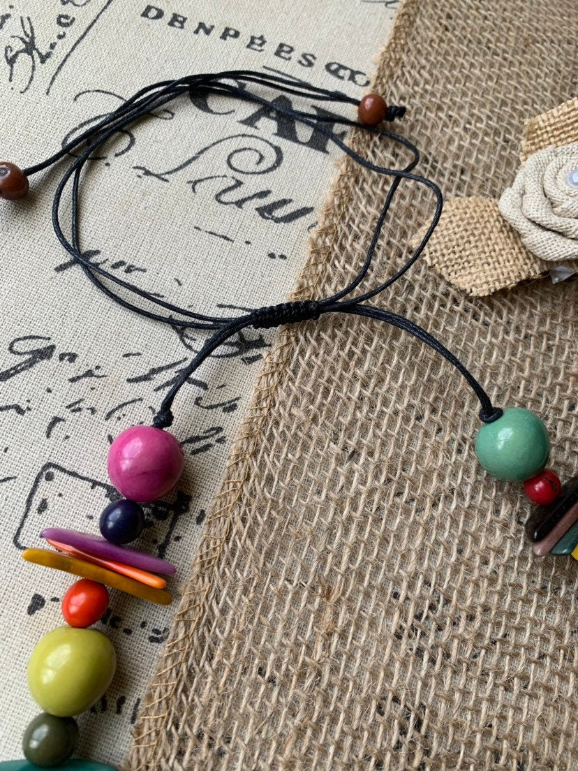 Extra long rainbow necklace Multicolor lightweight collar Handmade statement necklace Adjustable cord Fall fashion 2025s Art to wear