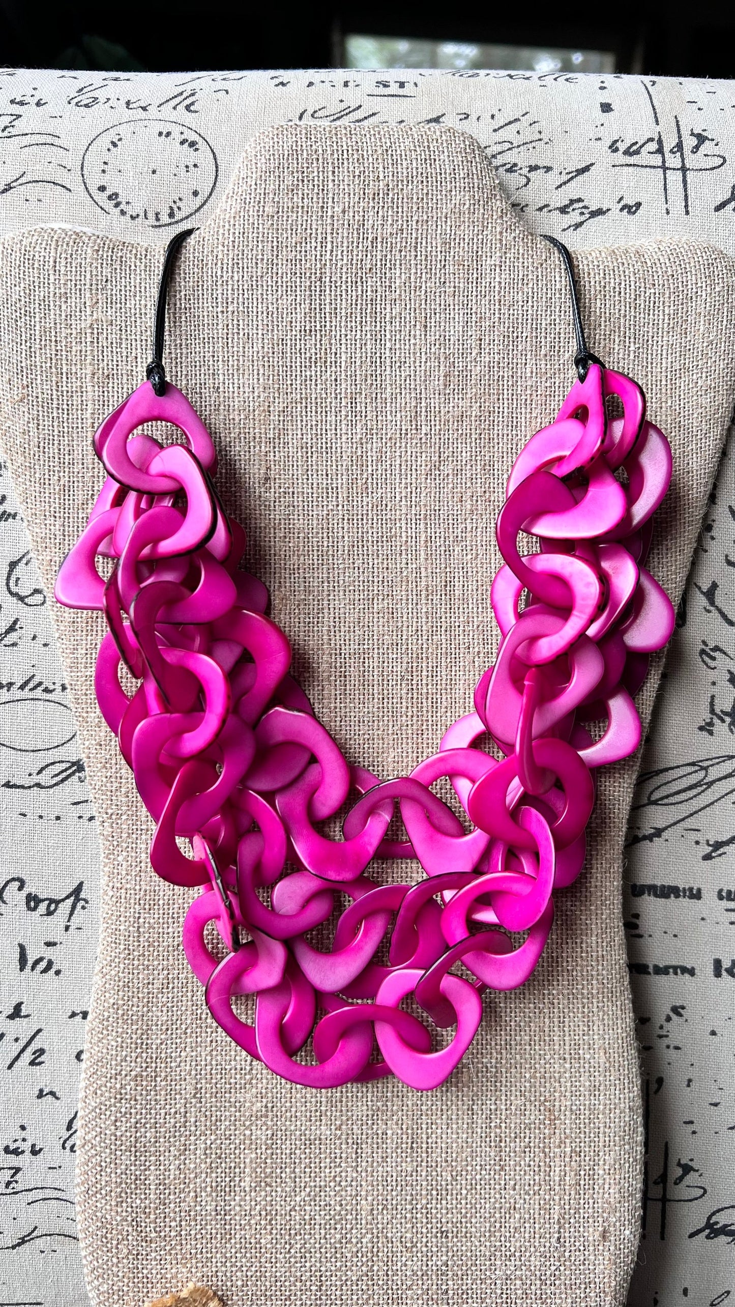 Pink statement necklace Chain link necklace chunky Tagua jewelry Funky chunky necklaces Fall fashion 2025 Wearable art Multi layer necklace