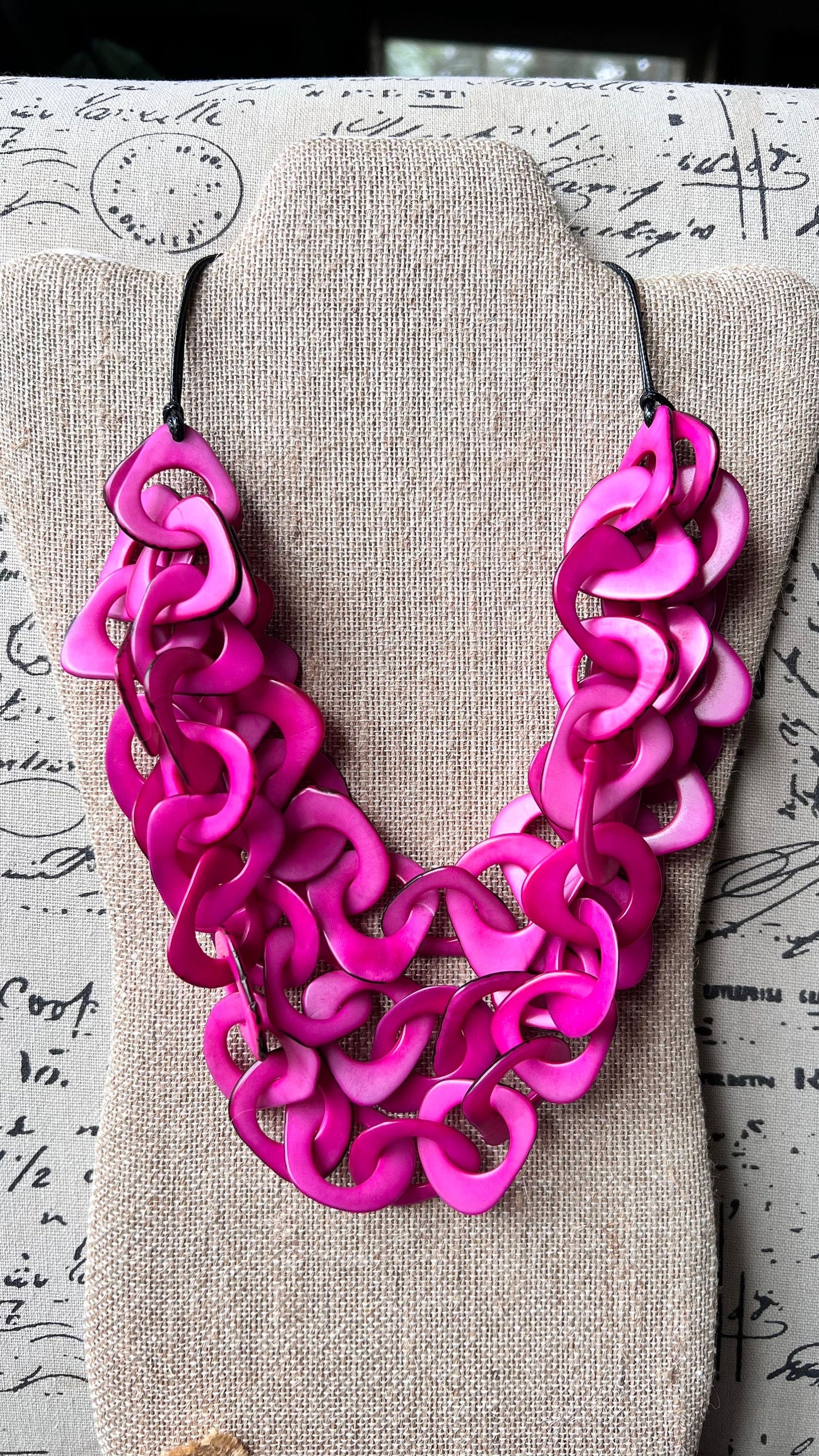 Pink statement necklace Chain link necklace chunky Tagua jewelry Funky chunky necklaces Fall fashion 2025 Wearable art Multi layer necklace