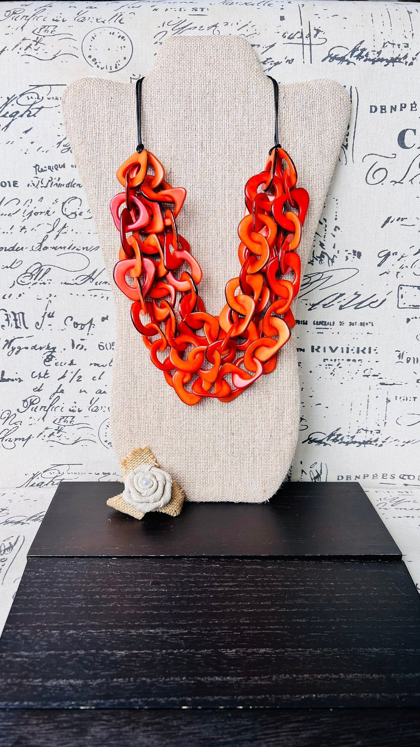 orange tagua necklace
Orange statement necklace.
Halloween jewelry.
Thanksgiving jewelry.
Fall jewelry. Autumn necklace.