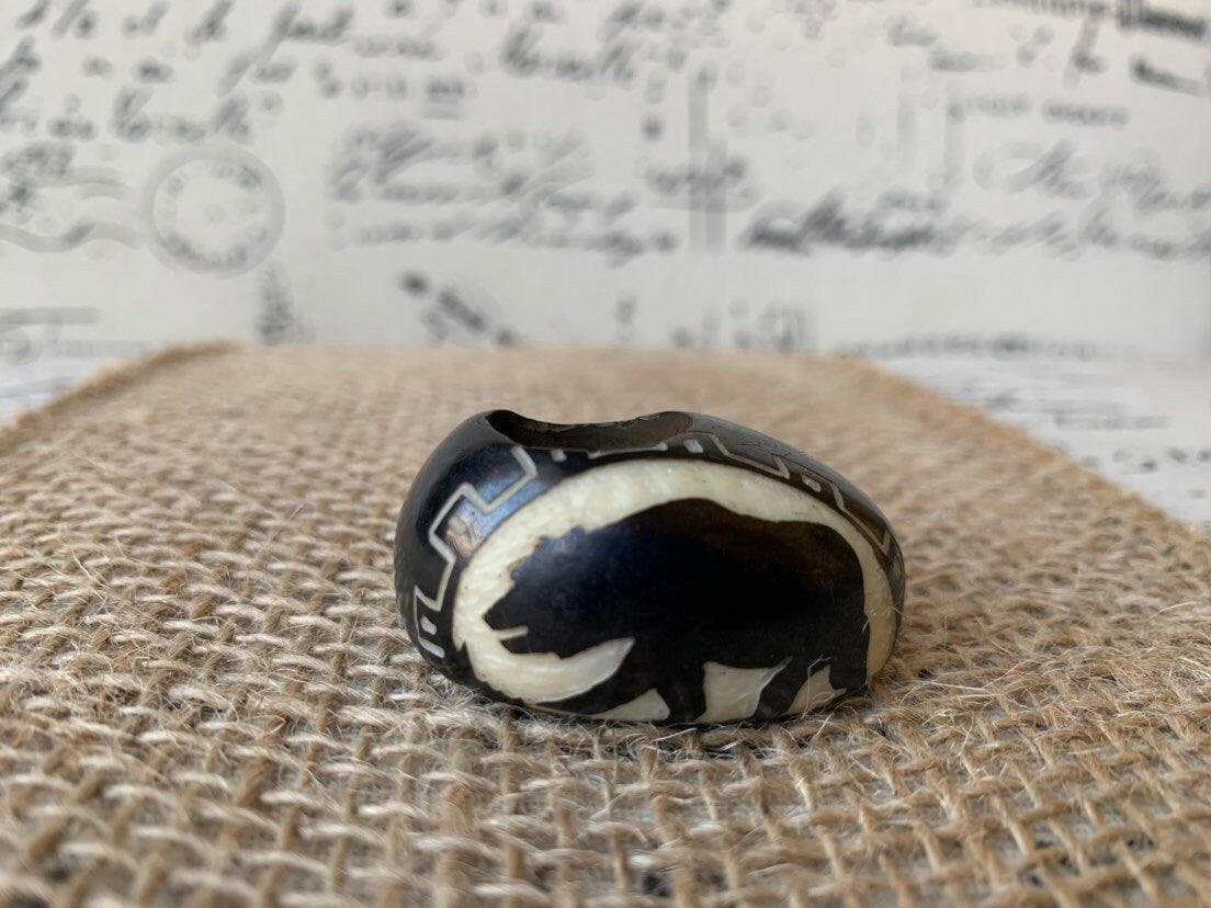 Wolf animal pipe Handcarved smoking bowl Tagua smoking pipe Sacred ceremonial pipe Shaman tribal tools Bestman gifts Smokers present ideas
