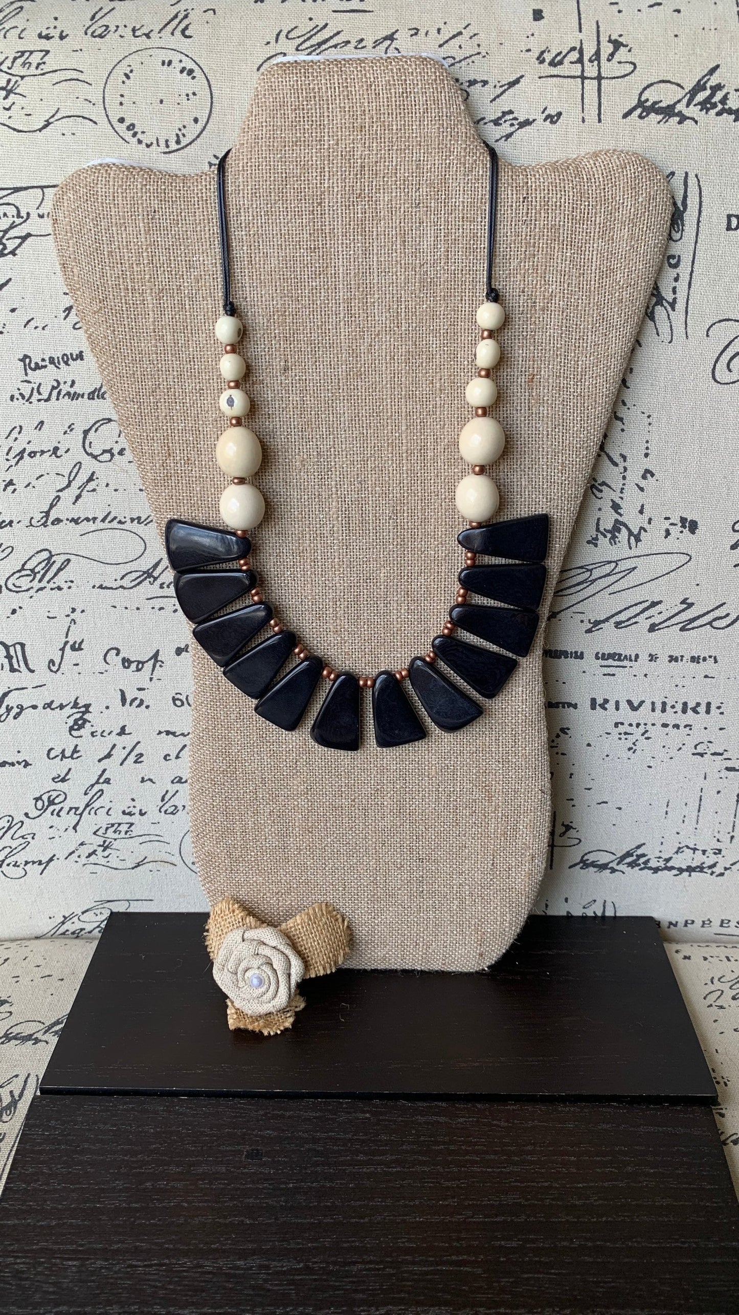 Black and white statement Fall fashion 2023 Tagua necklace Beach fashion Adjustable lightweight beaded necklace Anniversary present