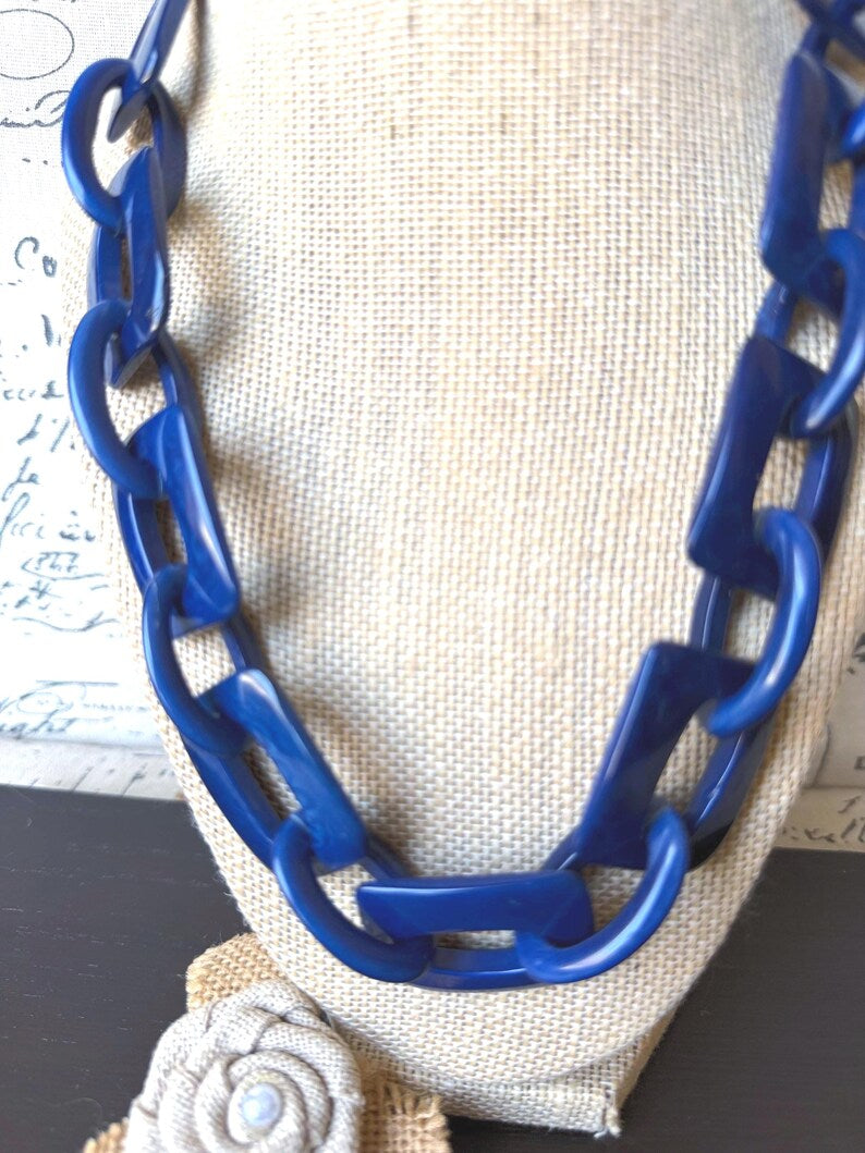 Blue Tagua Statement Chain Necklace – Adjustable 18–26"