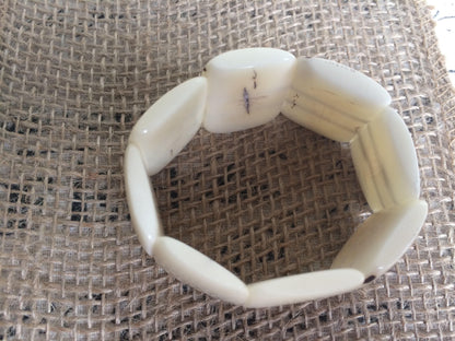 White statement bracelet Tagua bracelet Big bead bracelet 14 year anniversary gift for wife Fall fashion Elastic stretch bracelet Artsy gift