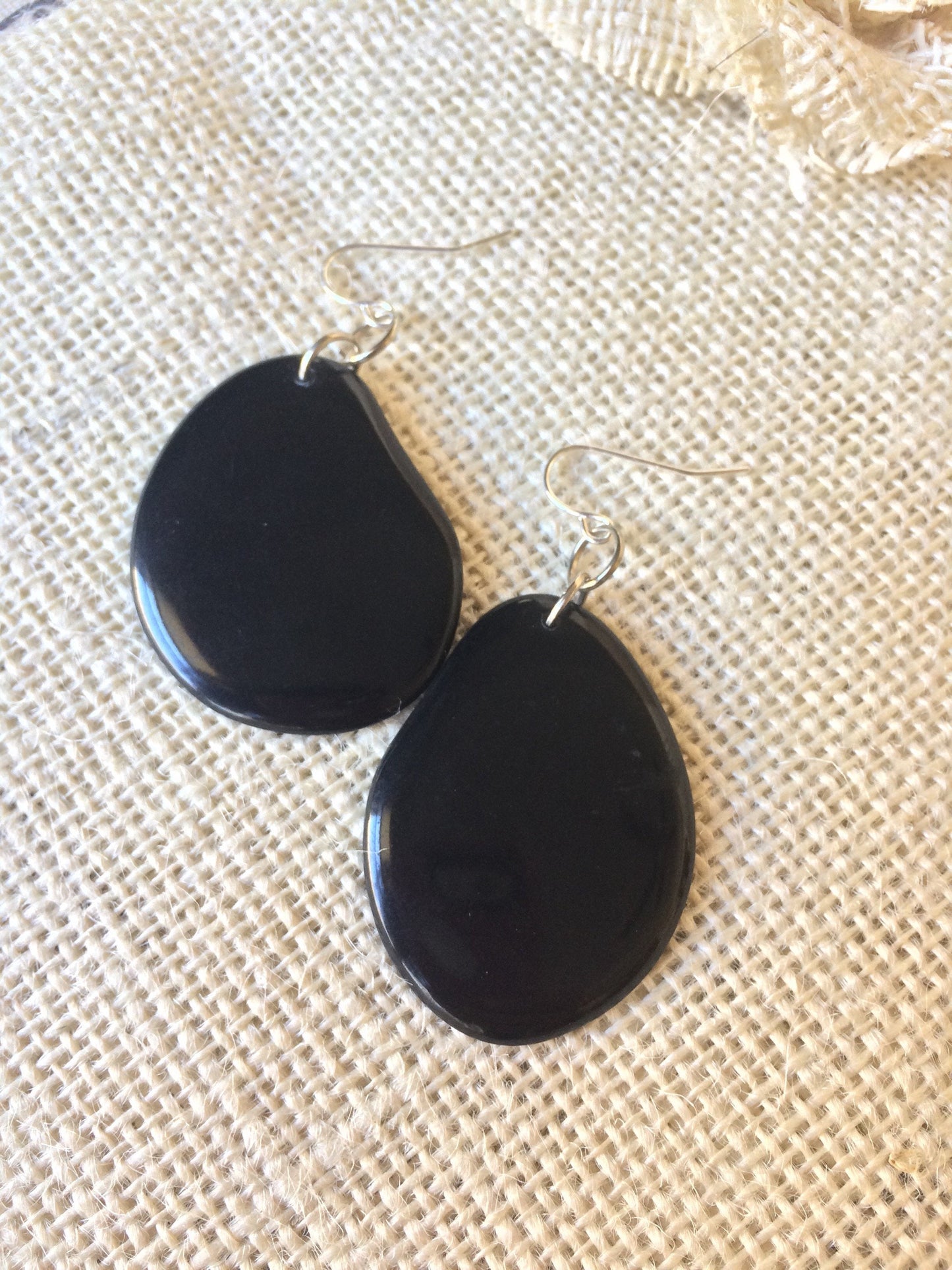 Black statement earrings Tagua jewelry Fall fashion 2025 Hypoallergenic earrings Dangle and drop earrings Art to wear Handmade beaded