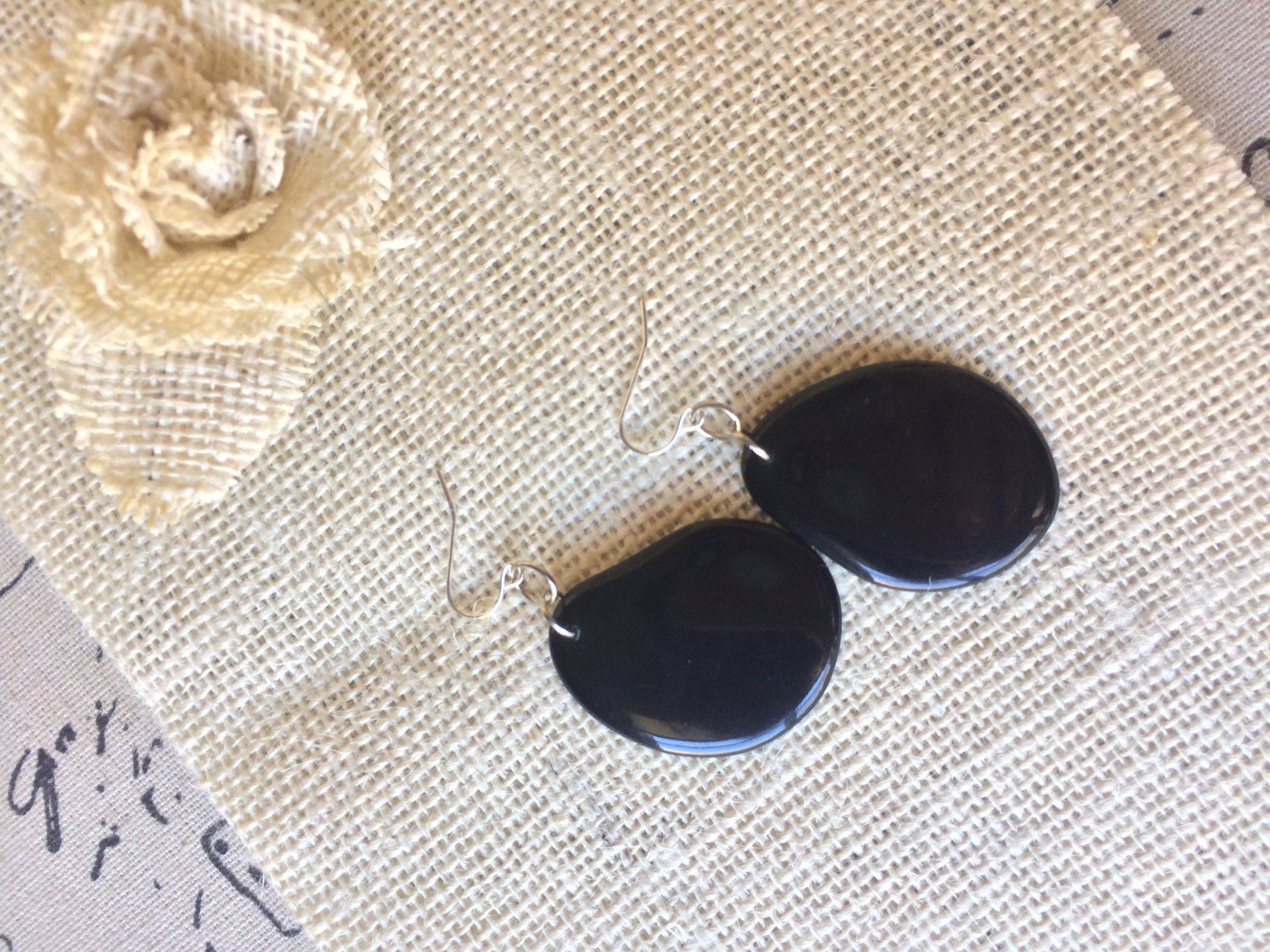 Black statement earrings Tagua jewelry Fall fashion 2025 Hypoallergenic earrings Dangle and drop earrings Art to wear Handmade beaded