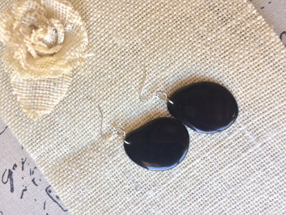 Black statement earrings Tagua jewelry Fall fashion 2025 Hypoallergenic earrings Dangle and drop earrings Art to wear Handmade beaded