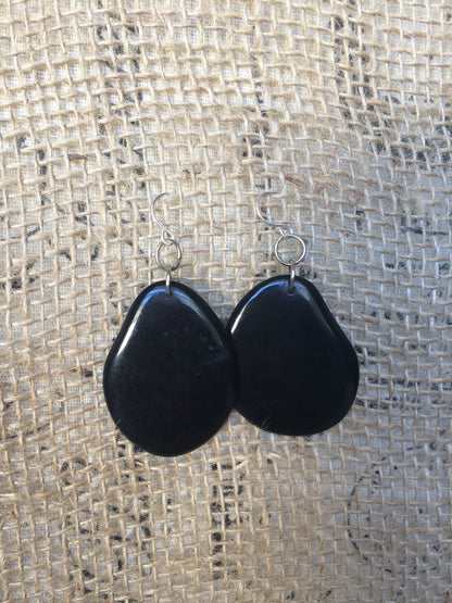 Black statement earrings Tagua jewelry Fall fashion 2025 Hypoallergenic earrings Dangle and drop earrings Art to wear Handmade beaded