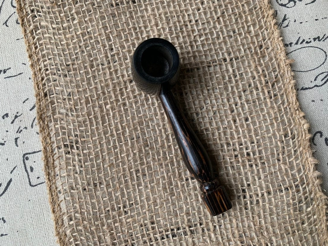 Leaf smoking pipe Handcrafted smoking bowl Rasta tobacco pipe Handmade tagua nut and wood Unique travel pipe Ceremonial shaman ritual