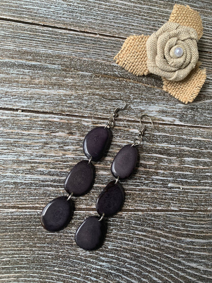 Dark gray statement earrings Extra long tagua earrings Fall fashion jewelry Casual trendy drops Waterfall earrings Fall fashion 2025s