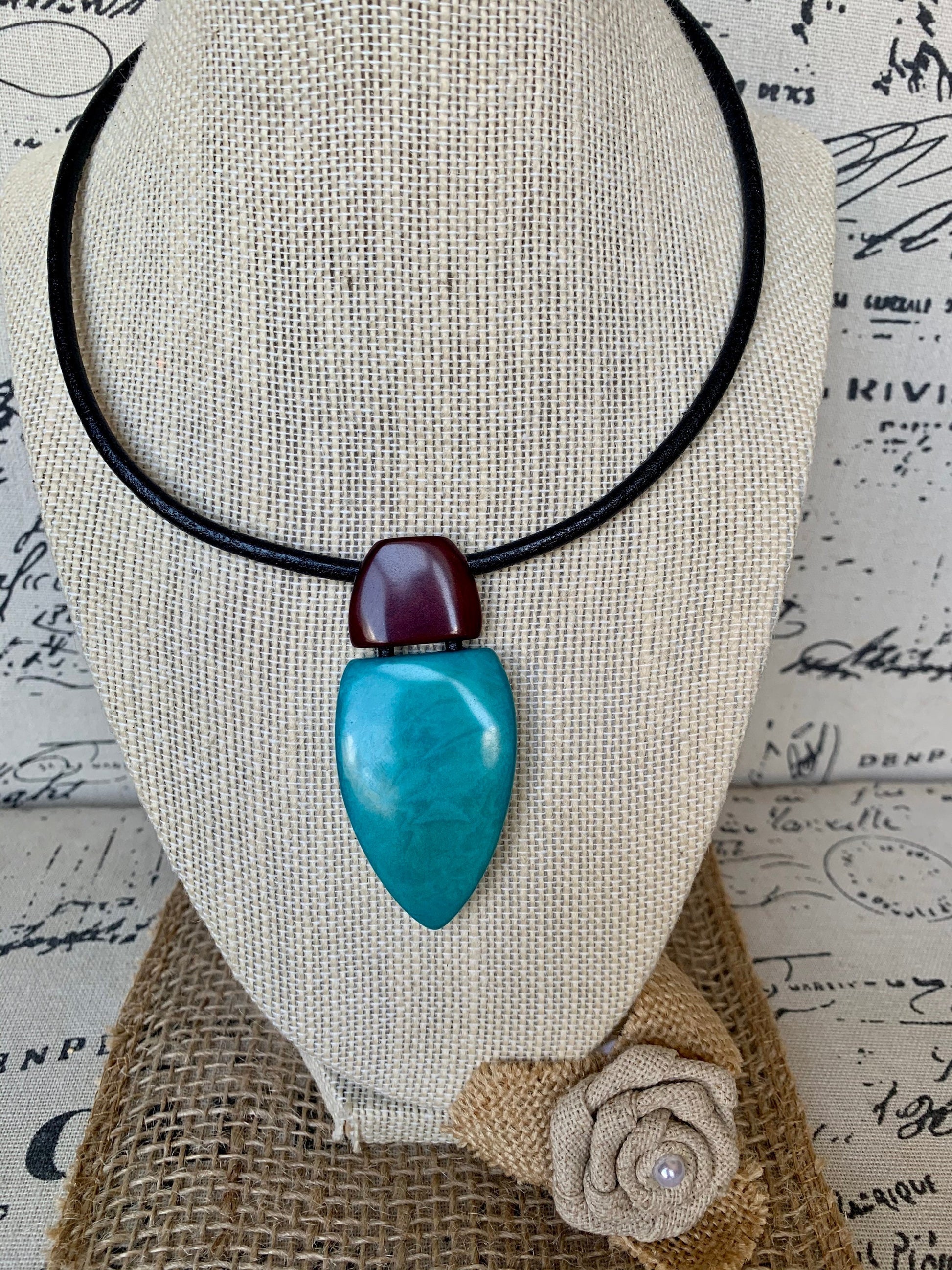 Turquoise pendant necklace Tagua jewelry Fall fashion trends Fall fashion 2025s Beaded pendant necklace Magnetic clasp Geometric pendant