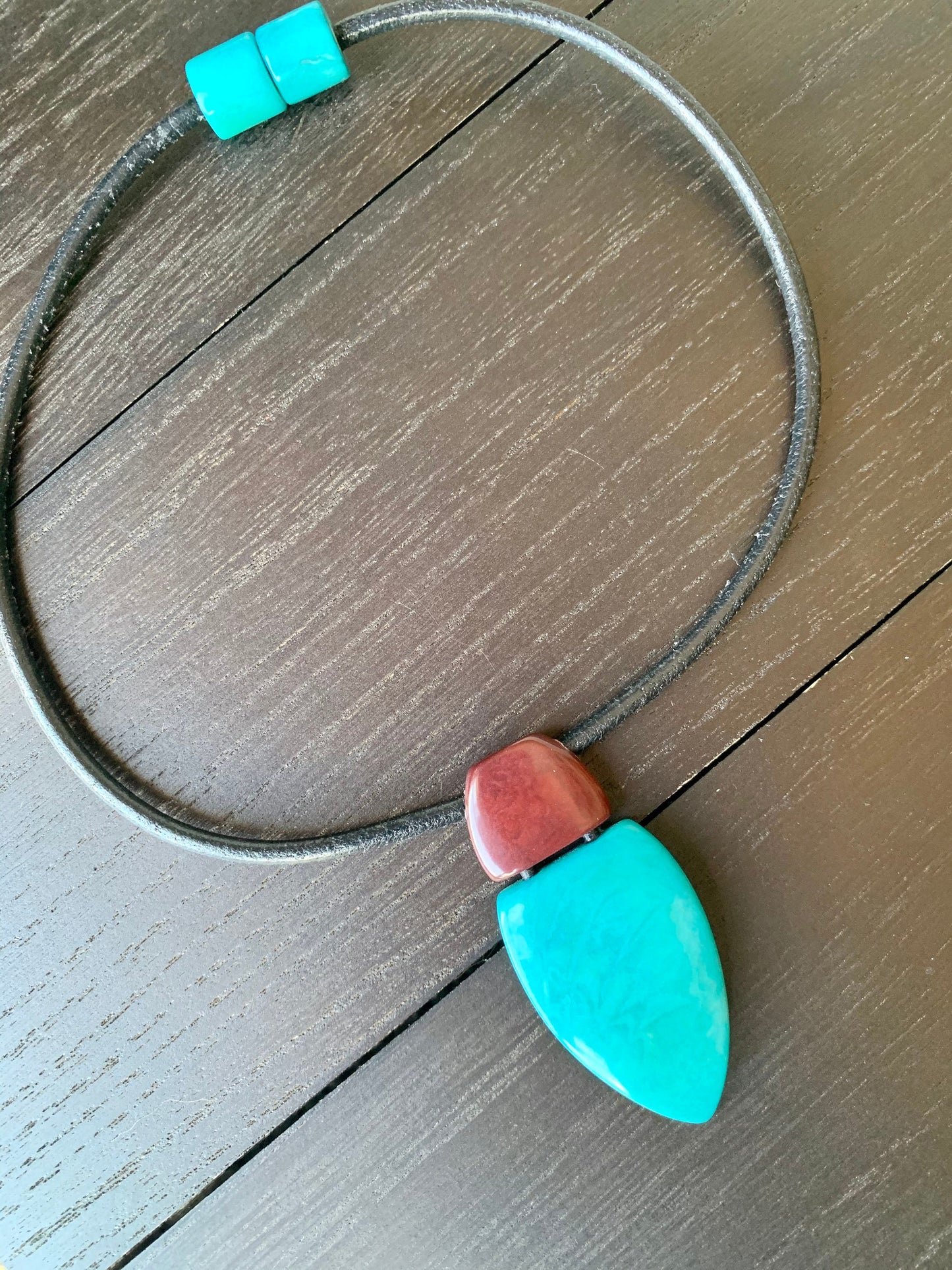 Turquoise pendant necklace Tagua jewelry Fall fashion trends Fall fashion 2025s Beaded pendant necklace Magnetic clasp Geometric pendant