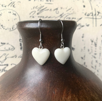 White dangle earrings Heart shape earrings Beach fashion trends Tagua nut jewelry Anniversary gift ideas Mother’s Day gift ideas