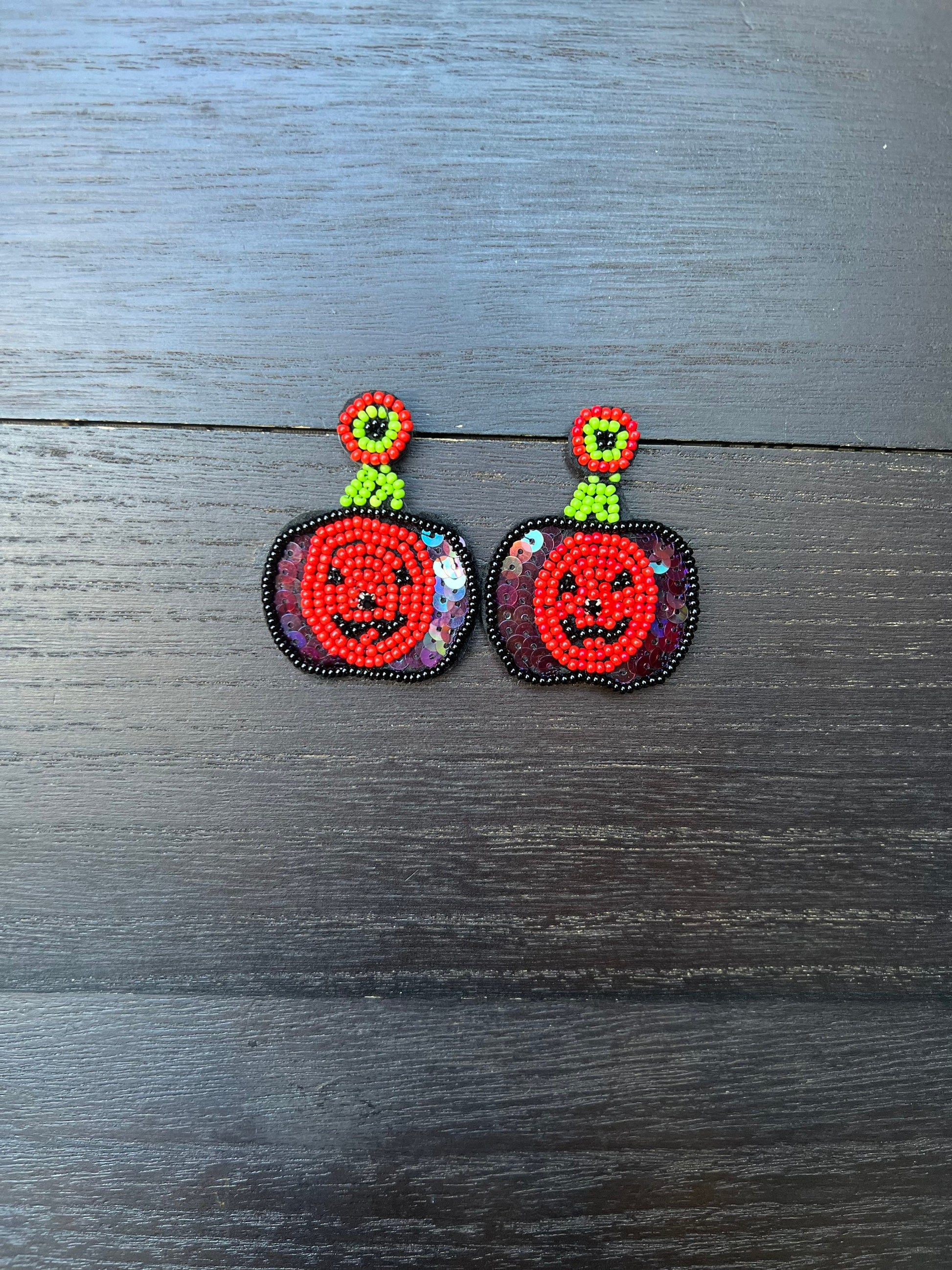 Halloween jewelry for women Pumpkin dangle earrings Seed bead drop earrings Fall fashion trend Orange statement earrings Autumn party gifts