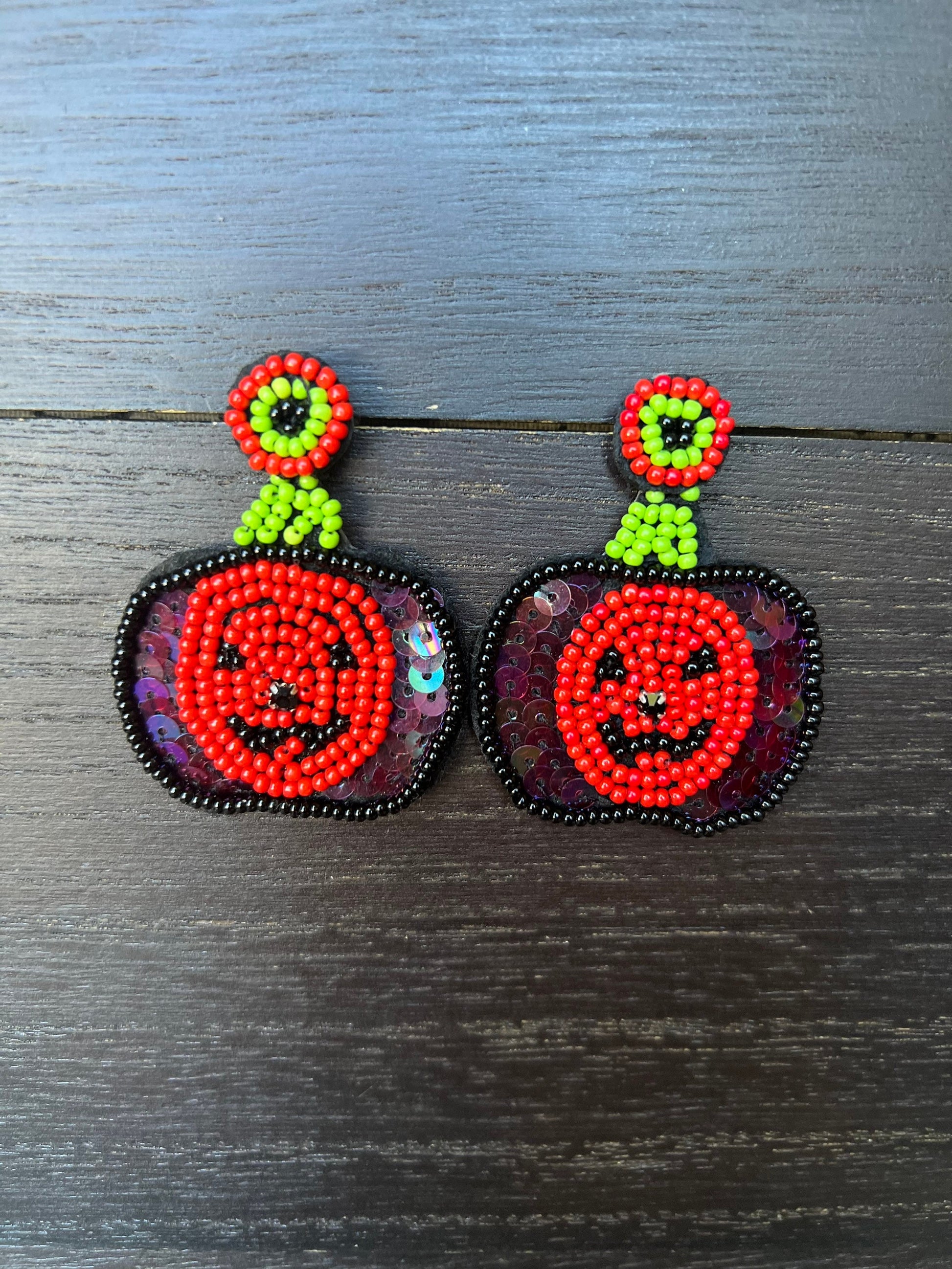 Halloween jewelry for women Pumpkin dangle earrings Seed bead drop earrings Fall fashion trend Orange statement earrings Autumn party gifts