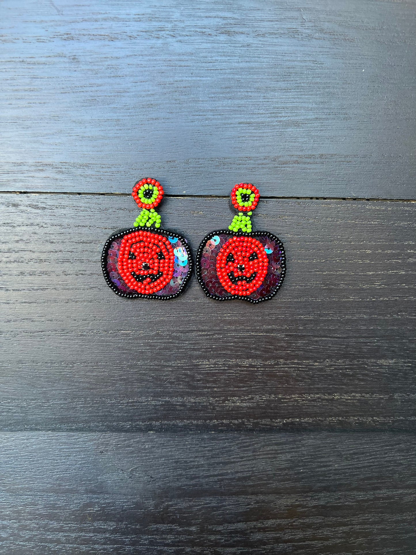 Halloween jewelry for women Pumpkin dangle earrings Seed bead drop earrings Fall fashion trend Orange statement earrings Autumn party gifts