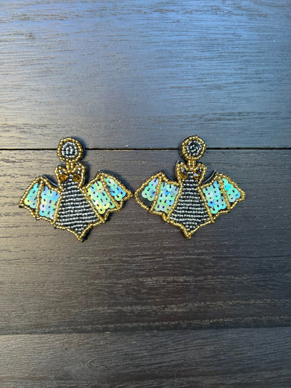 Halloween earrings Bat jewelry Halloween themed beaded jewelry Seed bead drop earrings Fall fashion trend For party costumes Handmade