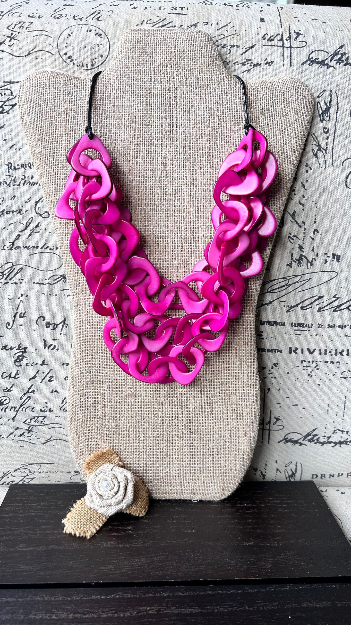 Pink statement necklace Chain link necklace chunky Tagua jewelry Funky chunky necklaces Fall fashion 2025 Wearable art Multi layer necklace