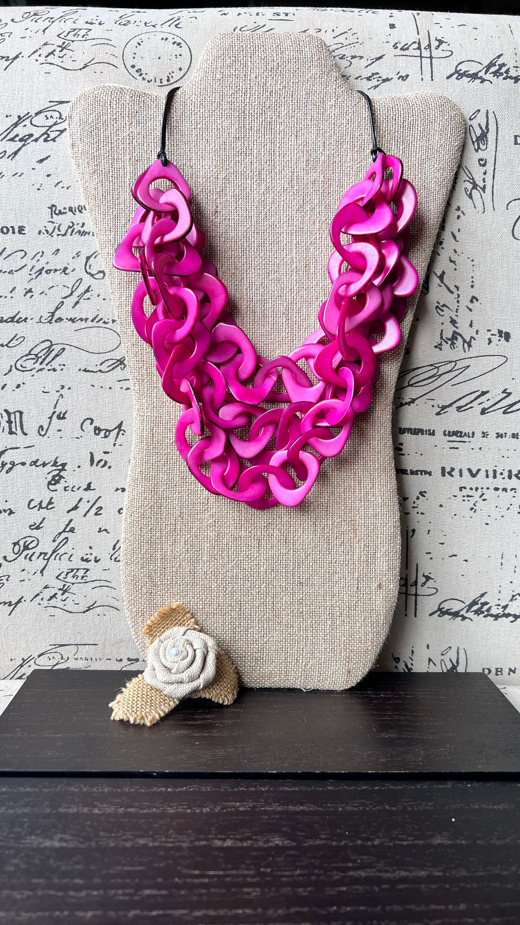Pink statement necklace Chain link necklace chunky Tagua jewelry Funky chunky necklaces Fall fashion 2025 Wearable art Multi layer necklace