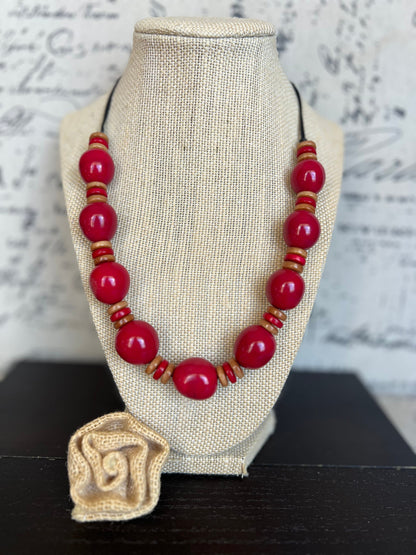 Red and brown statement necklace with bubblegum beads Tagua and bombona necklace Spring fashion Big bold chunky necklace Mothers day gift