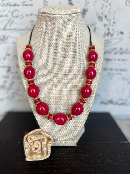 Red and brown statement necklace with bubblegum beads Tagua and bombona necklace Spring fashion Big bold chunky necklace Mothers day gift