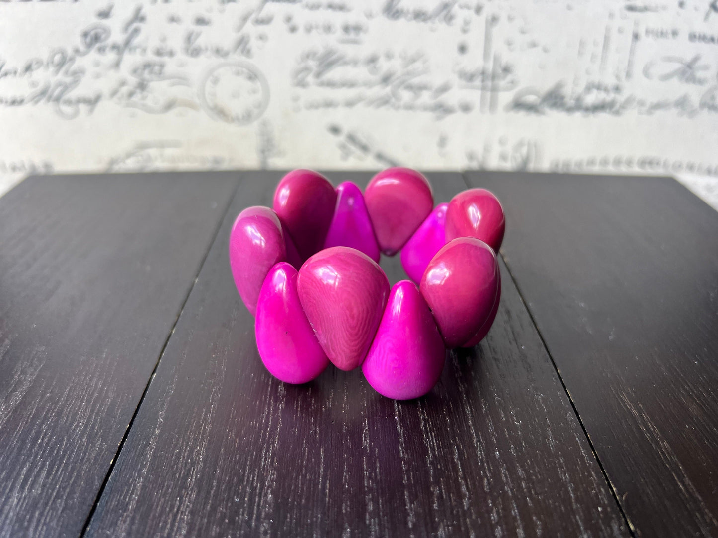 Magenta pink bracelet Tagua jewelry Huge bracelet Chunky bracelet cuff Statement beaded jewelry Fall fashion 2025s Elastic stretch bracelet