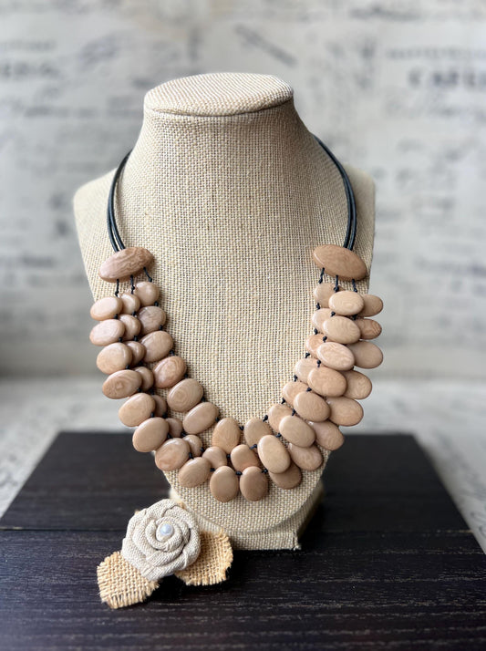 statement jewelry.
Tagua nut necklace.
Tagua jewelry.
One of a kind.
Layered necklace