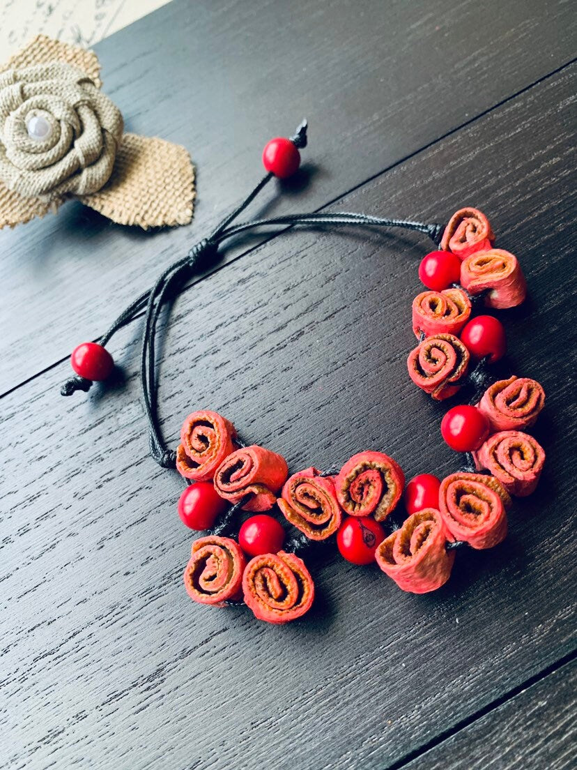 Rose Bracelet Gifts Flower adjustable bracelet Fall fashion For Anniversary Floral Jewelry Salmon made of orange peel and acai seeds