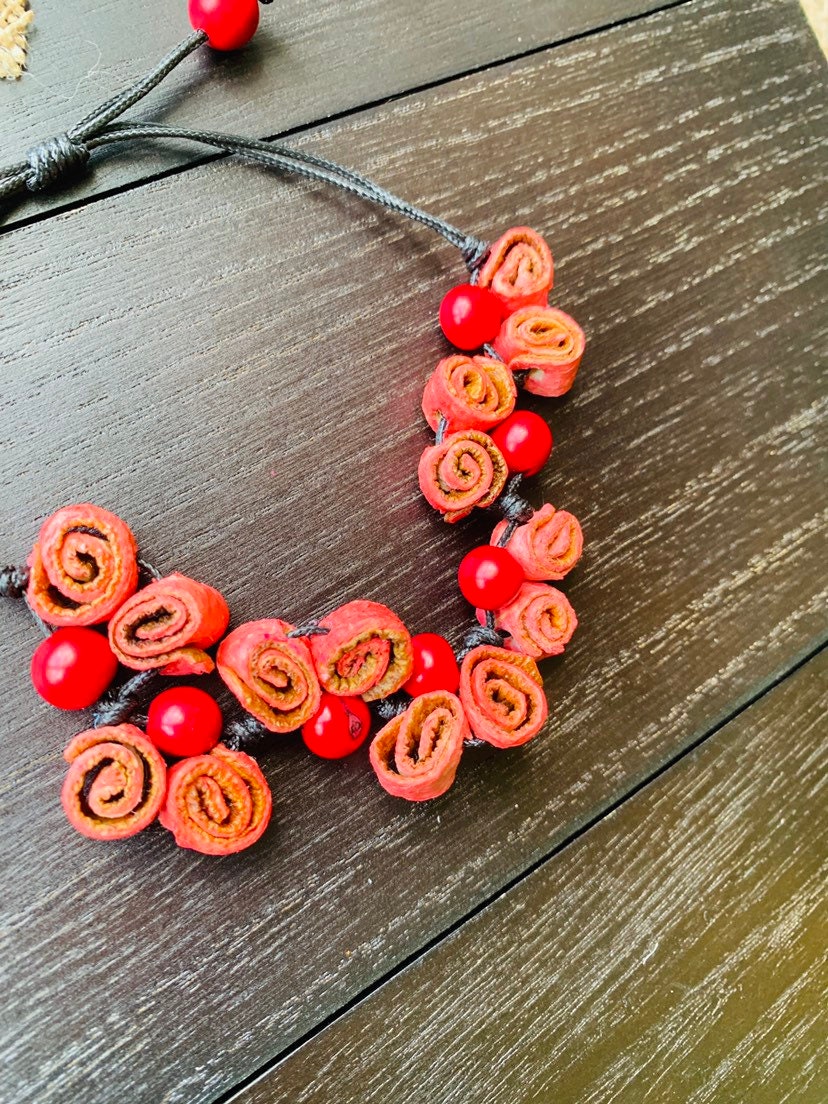 Rose Bracelet Gifts Flower adjustable bracelet Fall fashion For Anniversary Floral Jewelry Salmon made of orange peel and acai seeds