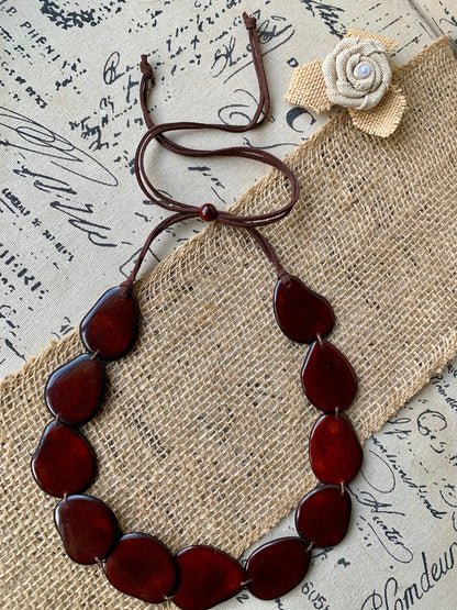 Brown beaded statement necklace Tagua jewelry for weddings Fall fashion trends Simple unusual collar Single layer bib collar bridesmaids