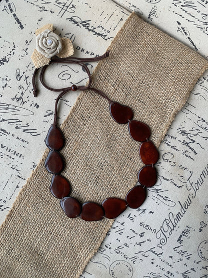 Brown beaded statement necklace Tagua jewelry for weddings Fall fashion trends Simple unusual collar Single layer bib collar bridesmaids