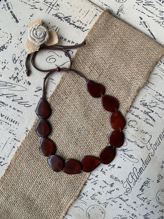 Brown beaded statement necklace Tagua jewelry for weddings Fall fashion trends Simple unusual collar Single layer bib collar bridesmaids