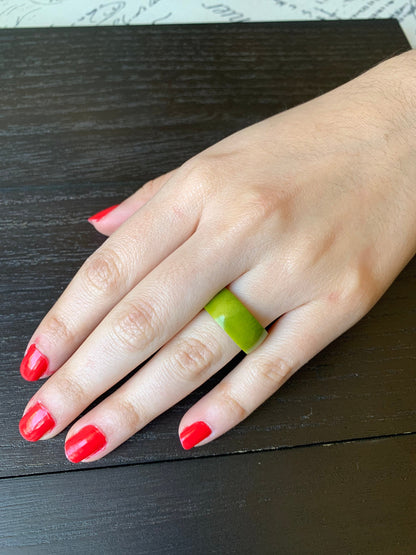 Green band ring Tagua jewelry Simple hand carved ring Holidays fashion trends 10 mm Thick ring Unisex for man woman Unisex Xmas gifts