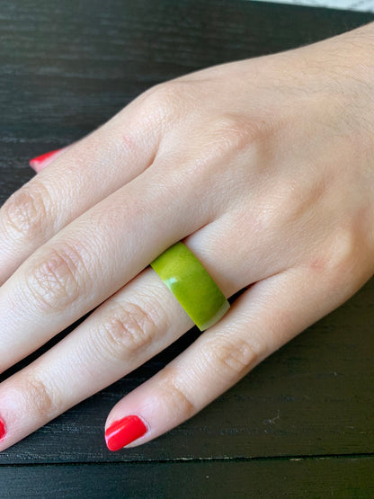 Green band ring Tagua jewelry Simple hand carved ring Holidays fashion trends 10 mm Thick ring Unisex for man woman Unisex Xmas gifts