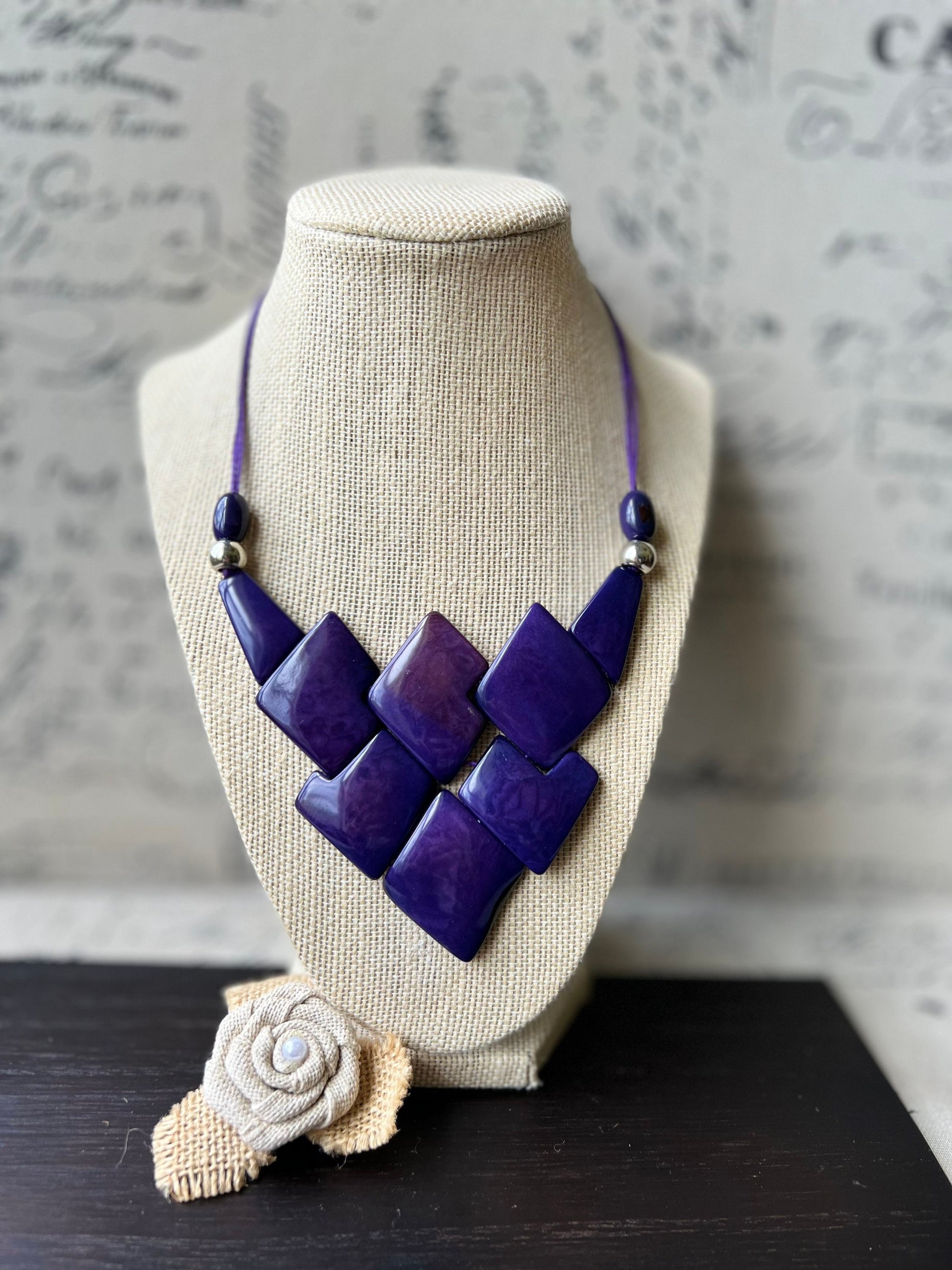 Purple necklace Tagua jewelry Anniversary gifts for wife Beach style trends Lightweight fashion necklace Fall fashion trends Xmas gift ideas