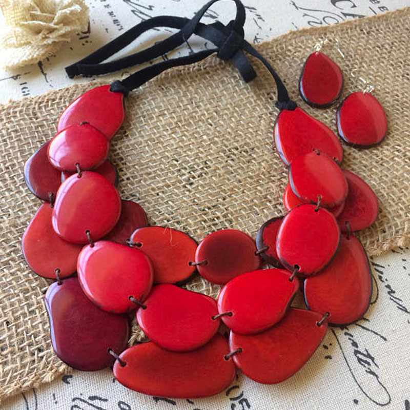 New Tagua Nut Necklaces Just Arrived September 2017 - Galapagos Tagua ...